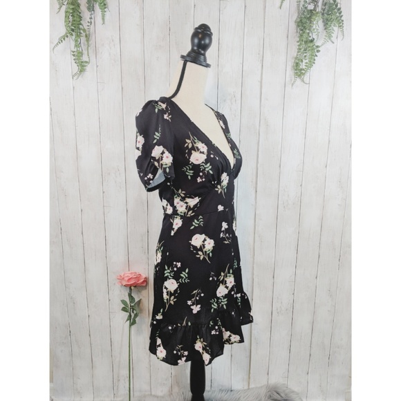 Women black Boho floral spring summer mini dress - Picture 2 of 7